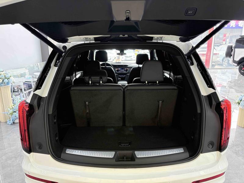 Cadillac XT6, 2022 — фото 12 из 12