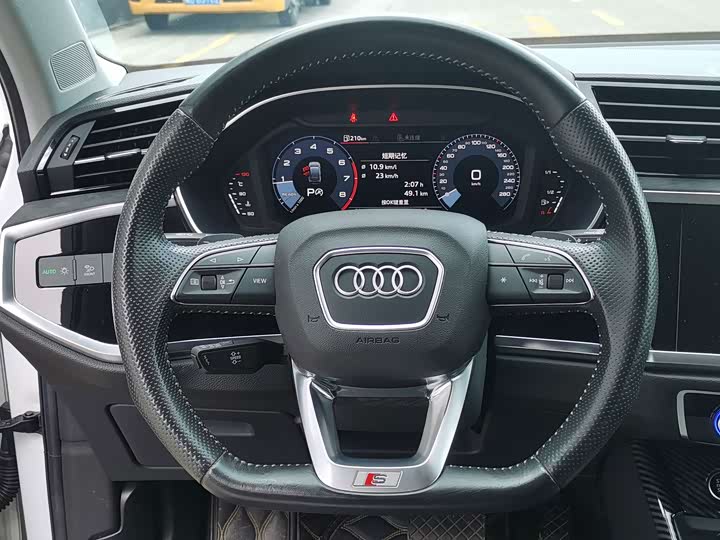Audi Q3 Sportback, 2021 — фото 5 из 9