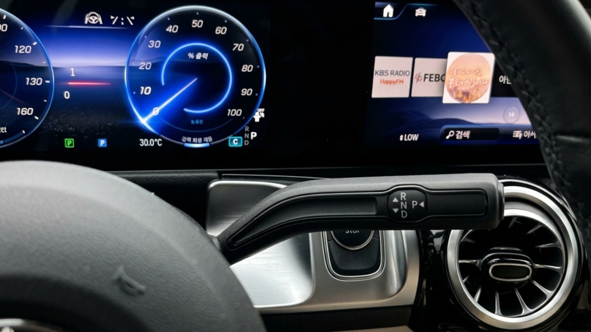 Mercedes-Benz EQB, 2025 — фото 9 из 12