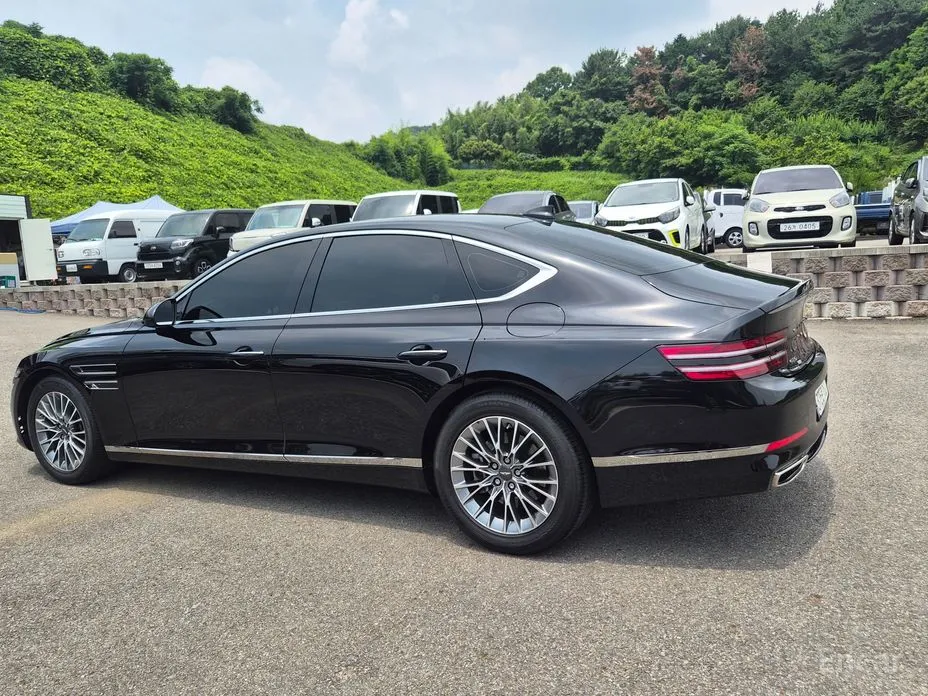 Genesis G80, 2022 — фото 5 из 12