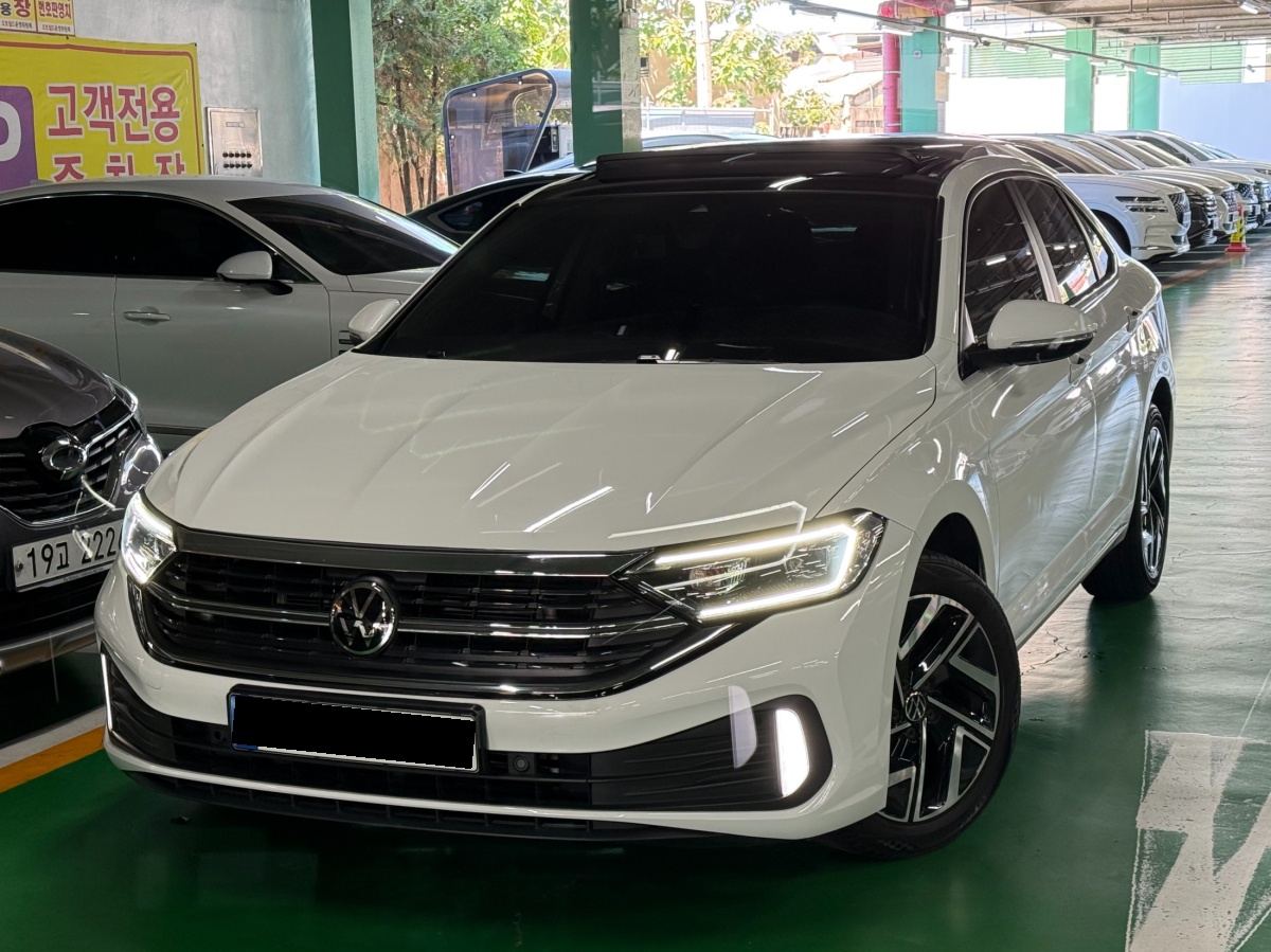 Volkswagen Jetta, 2023 — купить в Туле под ключ