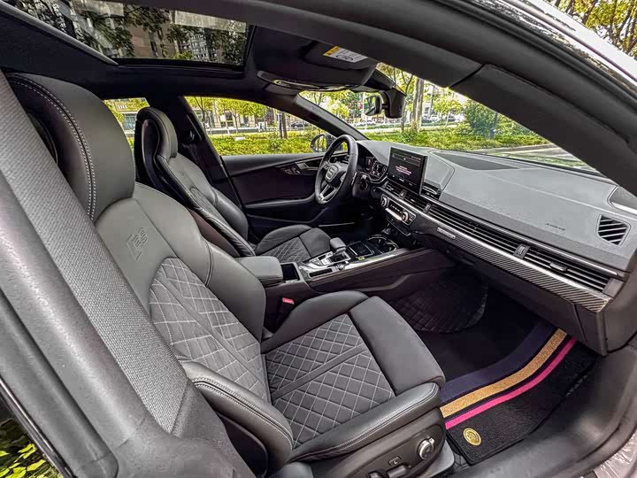 Audi RS 5, 2023 — фото 9 из 9