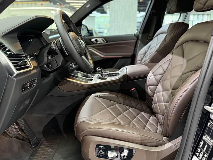BMW X5, 2023 — фото 4 из 9