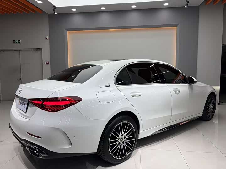 Mercedes-Benz C-Class, 2025 — фото 4 из 9