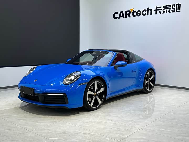 Porsche 911, 2022 — фото 5 из 9