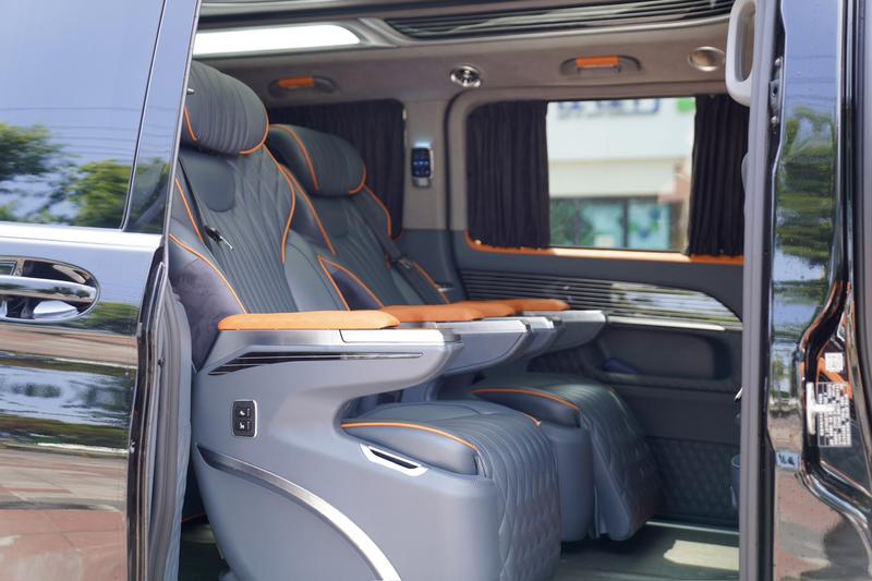 Mercedes-Benz V-Class, 2024 — фото 12 из 12