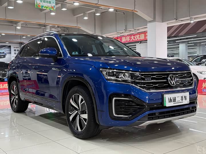 Volkswagen Tayron GTE Hybrid, 2022 — фото 3 из 9