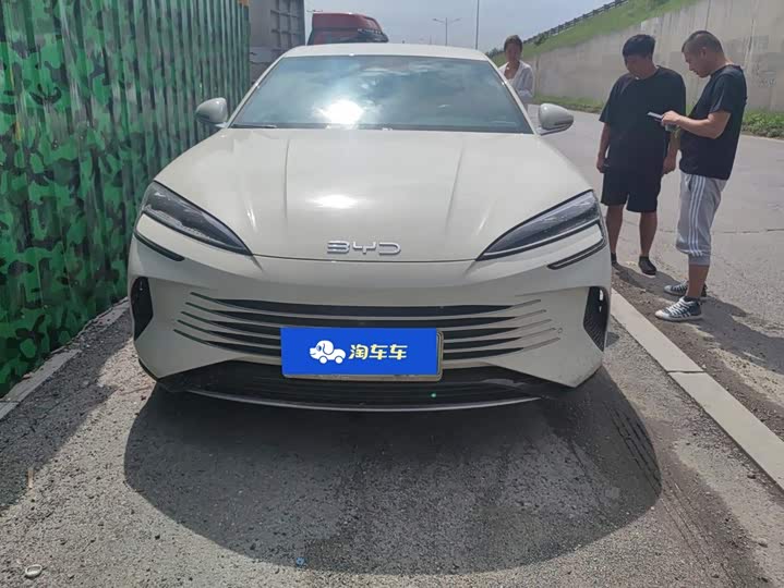 BYD Seal 07 DM-i Hybrid, 2024 — фото 2 из 9