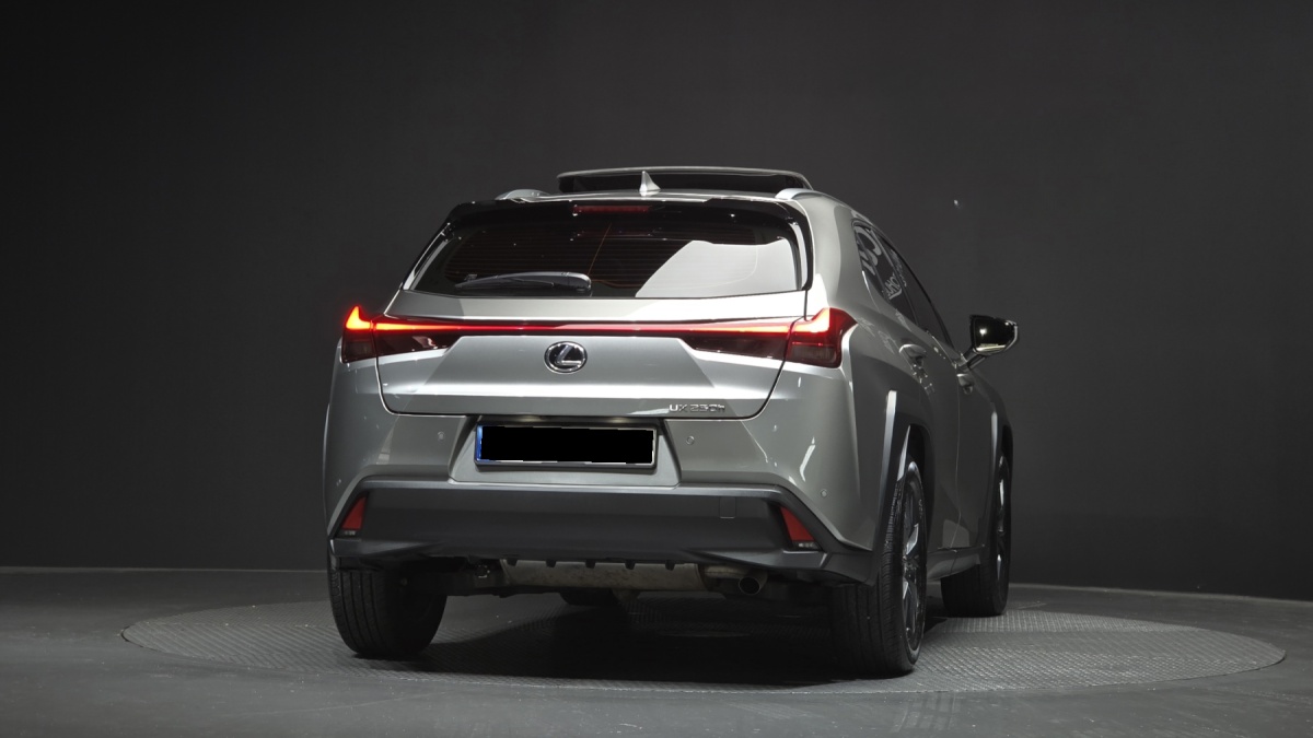 Lexus UX, 2023 — фото 4 из 12