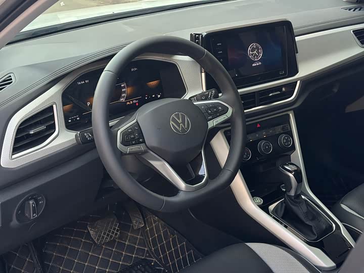 Volkswagen T-Roc, 2024 — фото 7 из 9