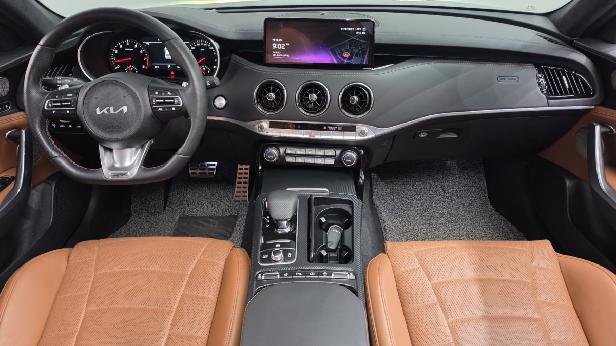 Kia Stinger, 2023 — фото 6 из 12