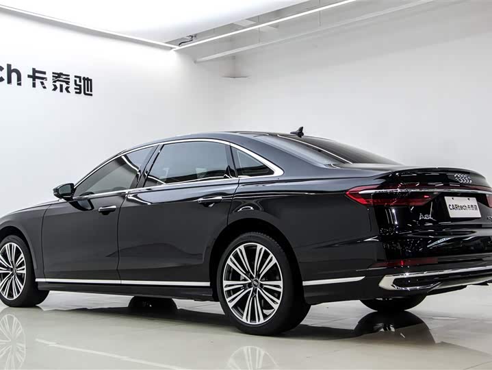 Audi A8, 2023 — фото 7 из 9