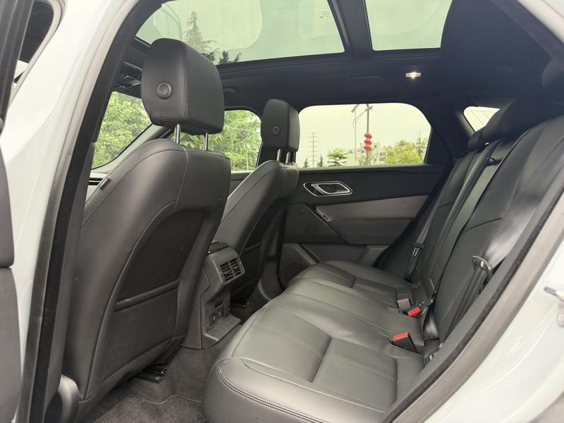 Land Rover Range Rover Velar, 2024 — фото 12 из 12