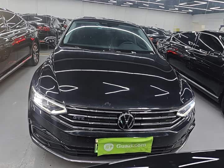 Volkswagen Magotan GTE Hybrid, 2024 — фото 3 из 9