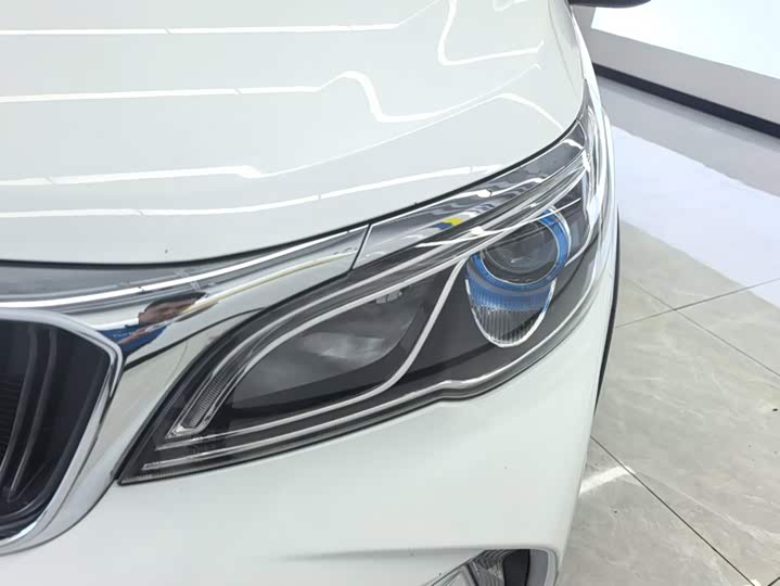Geely Vision X3, 2022 — фото 5 из 9
