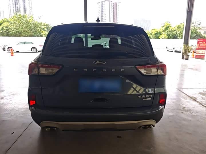Ford Escape, 2022 — фото 6 из 9