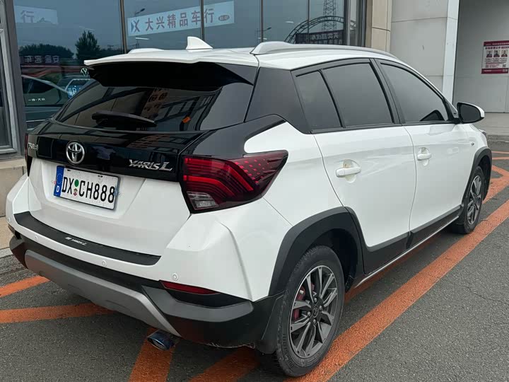 Toyota Yaris L Hatchback, 2022 — фото 7 из 9