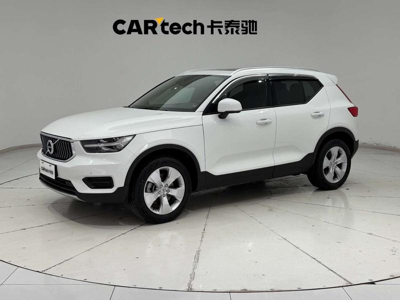 Volvo XC40, 2022 — купить в Кирове под ключ