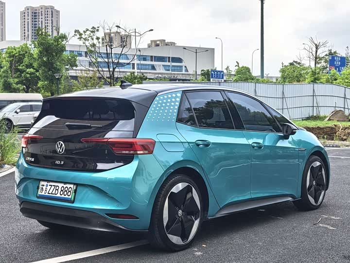 Volkswagen ID.3, 2022 — фото 4 из 9