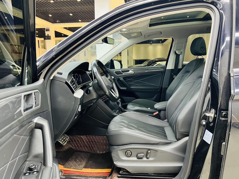 Volkswagen Tiguan L Pro, 2023 — фото 12 из 12