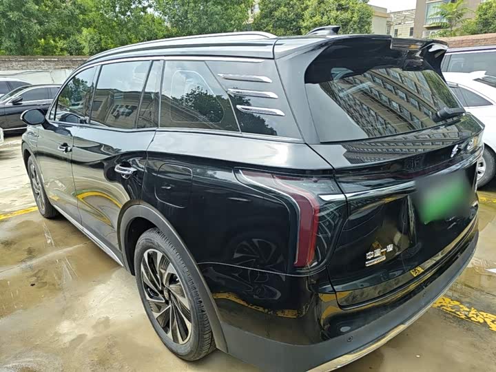 Hongqi HS7 Hybrid, 2024 — фото 5 из 9