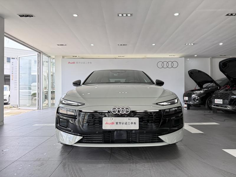 Audi A6L e-tron, 2025 — фото 2 из 12