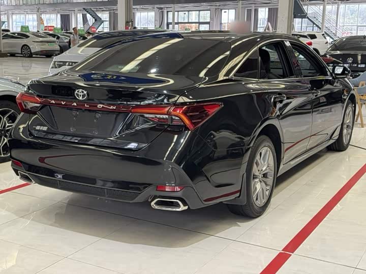 Toyota Avalon, 2021 — фото 7 из 9