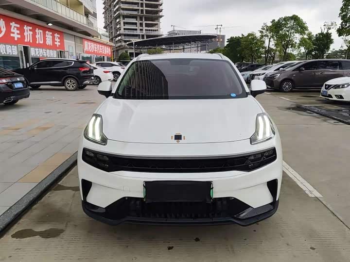 Lynk & Co 06 EM-P Hybrid, 2023 — фото 2 из 9
