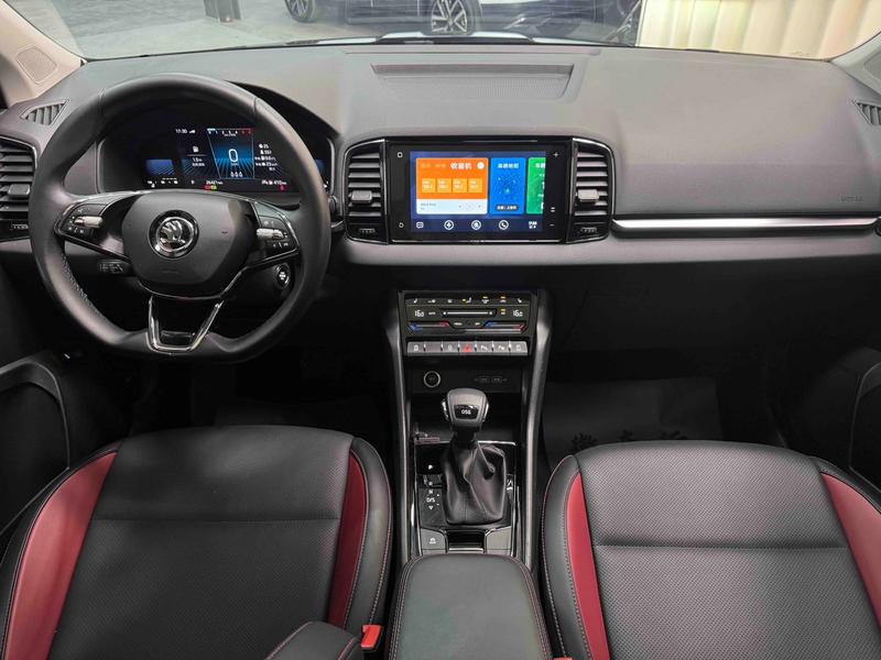 Skoda Karoq, 2023 — фото 8 из 12