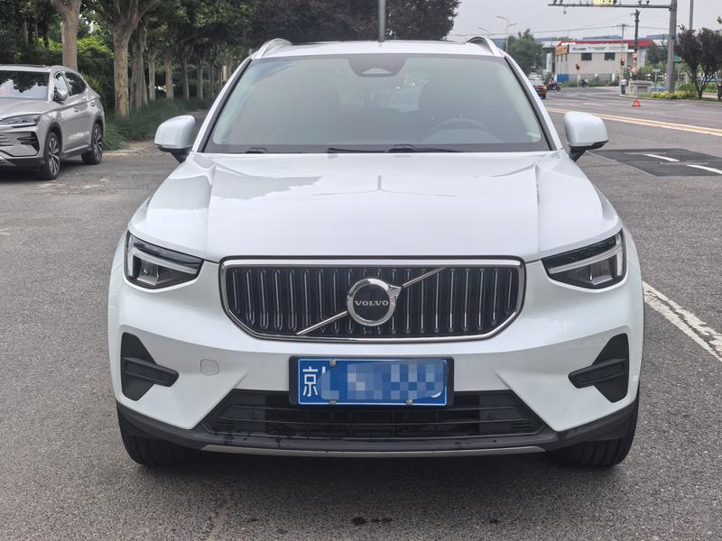 Volvo XC40, 2022 — фото 2 из 12