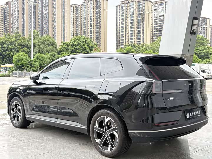 Volvo XC70 Hybrid, 2025 — фото 7 из 9