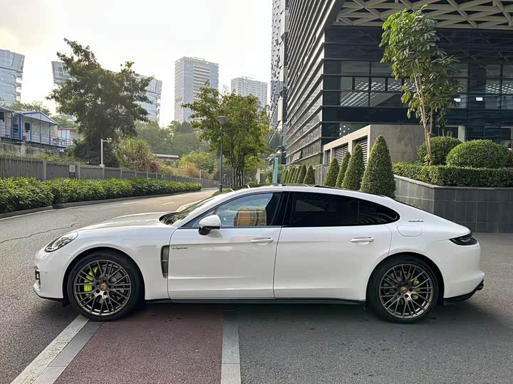 Porsche Panamera, 2023 — фото 3 из 9