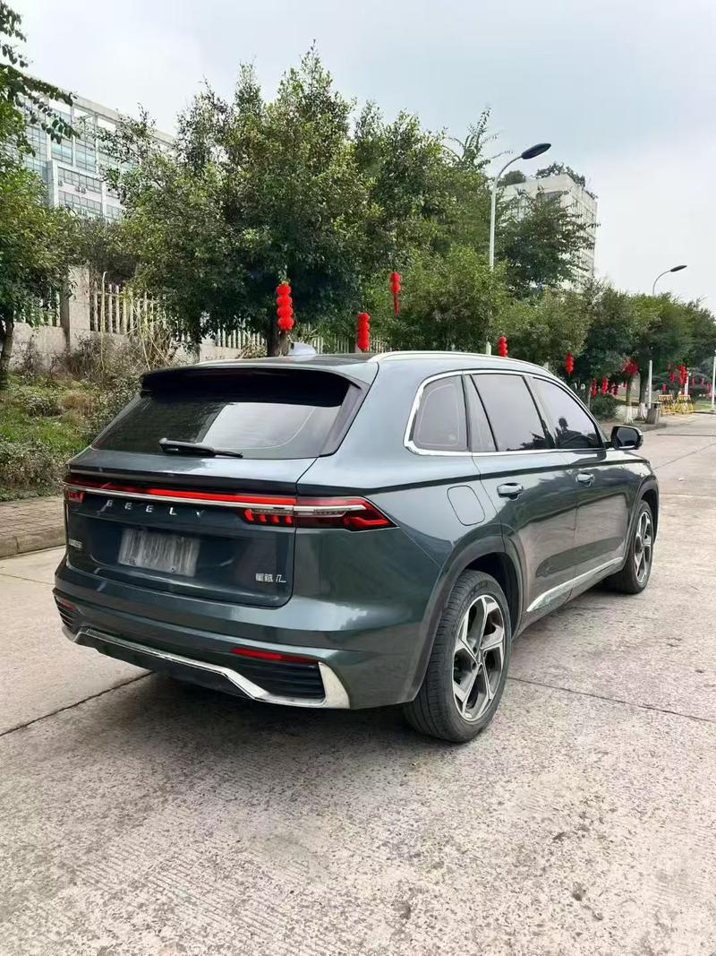 Geely Monjaro, 2022 — фото 6 из 8