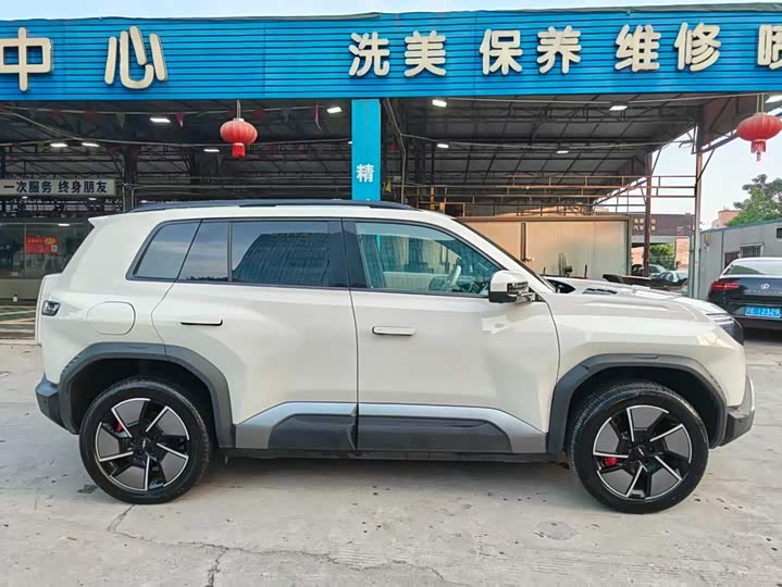 BYD FangChengBao Titanium 3 (Tai 3), 2025 — фото 7 из 9