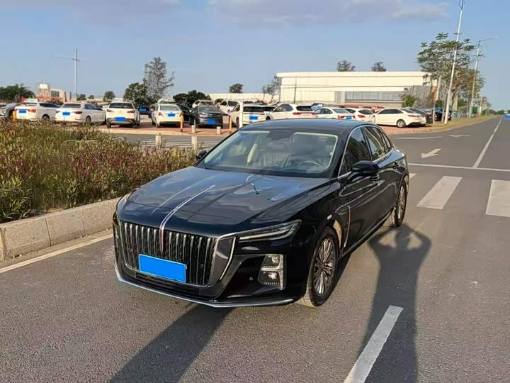 Hongqi H5, 2023 — купить в Санкт-Петербурге под ключ