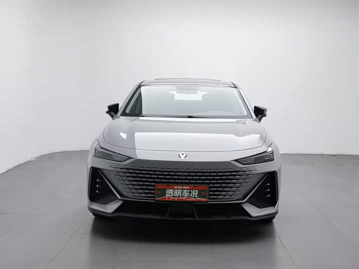 Changan UNI-V Hybrid, 2023 — фото 3 из 9