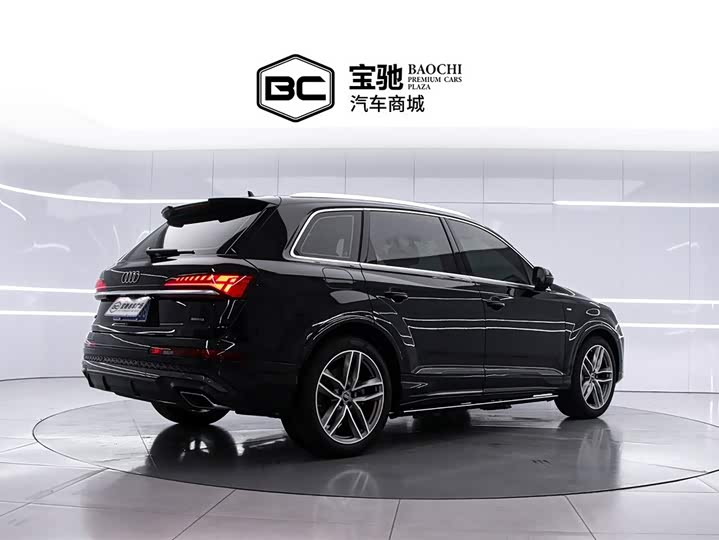 Audi Q7, 2025 — фото 3 из 9