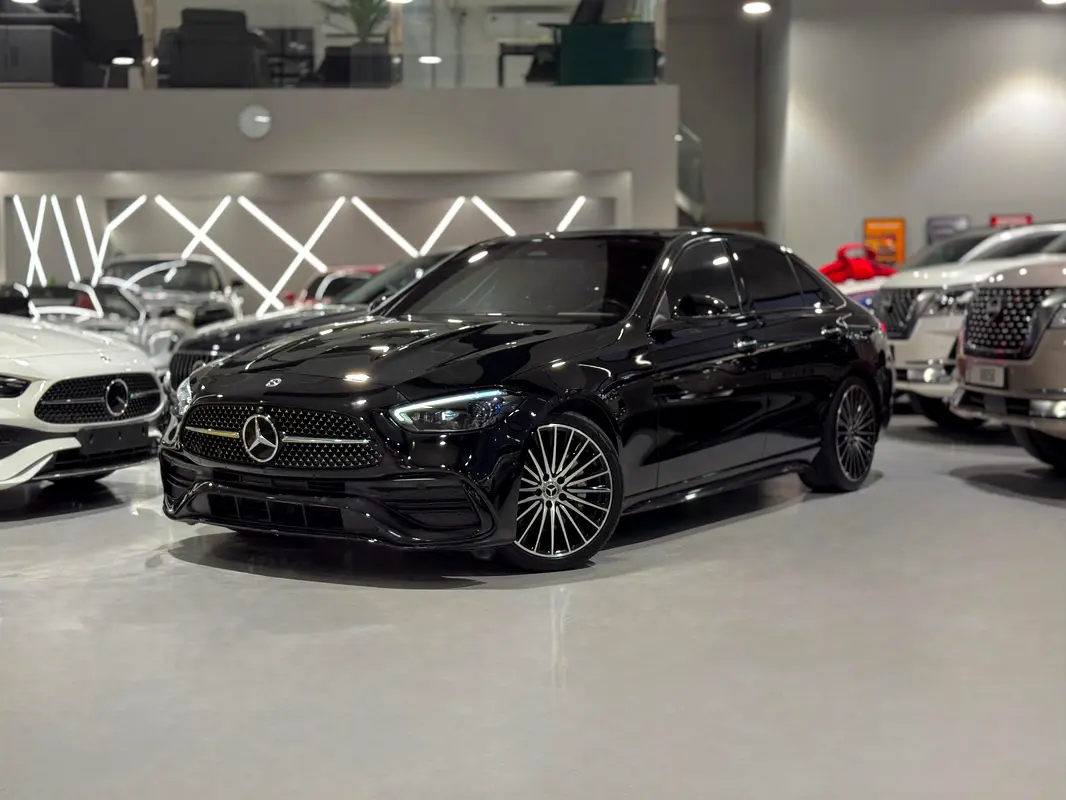 Mercedes-Benz C-Class, 2024