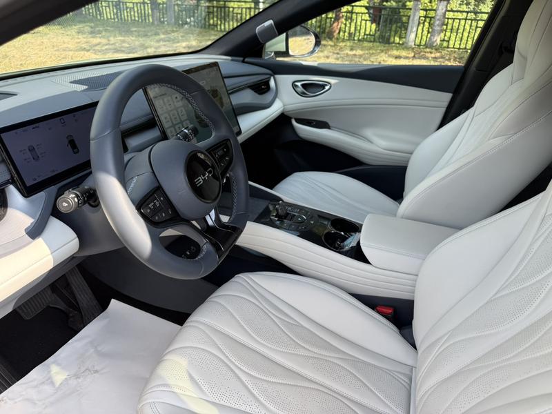 BYD Seal 06 GT, 2025 — фото 9 из 12