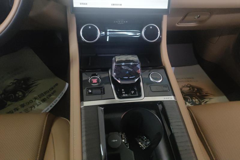 Jaguar XF L, 2024 — фото 9 из 12