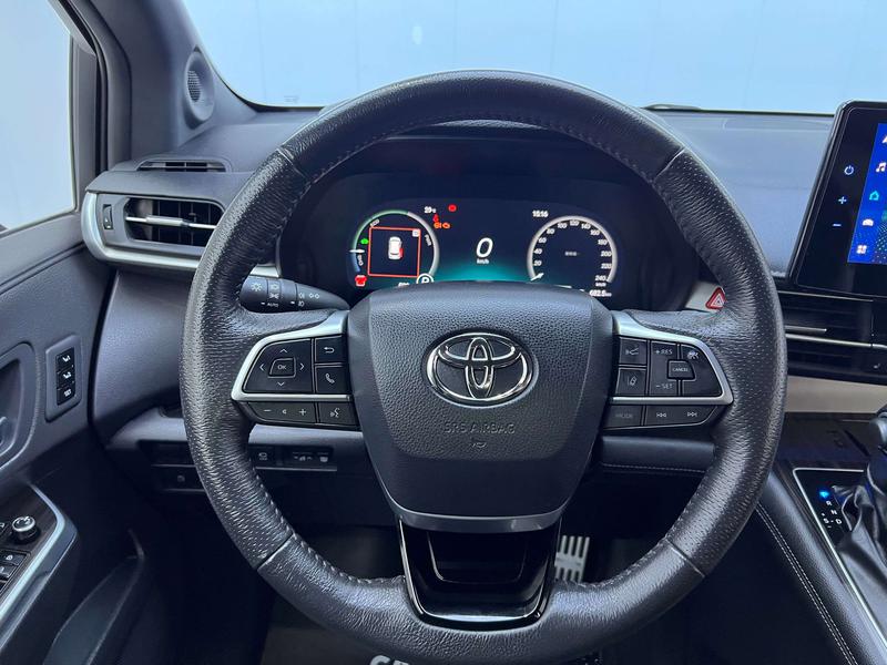 Toyota Granvia, 2023 — фото 11 из 12