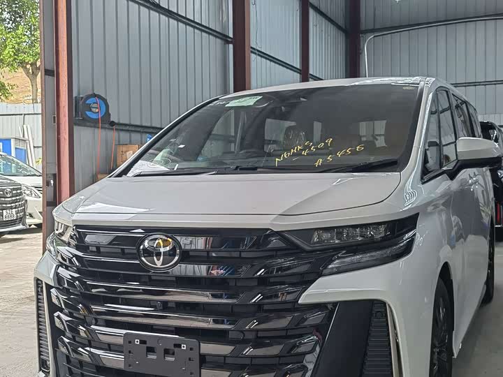 Toyota Vellfire, 2024 — купить в Перми под ключ