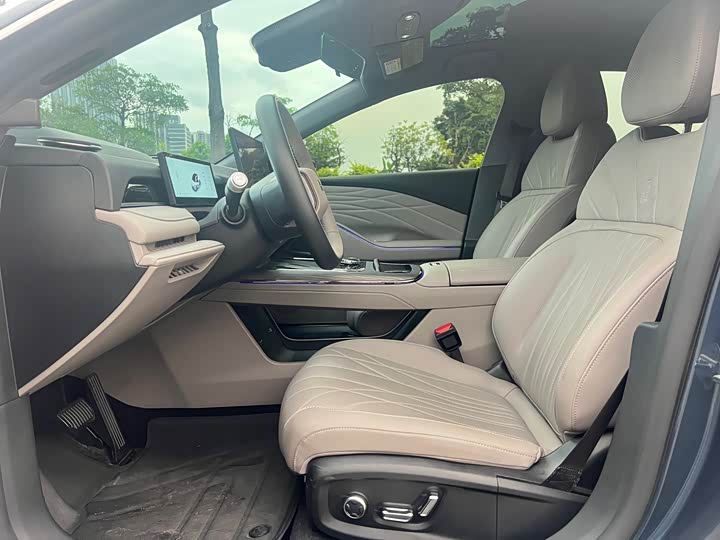 Geely Galaxy Starshine 8 EM-i, 2025 — фото 8 из 9