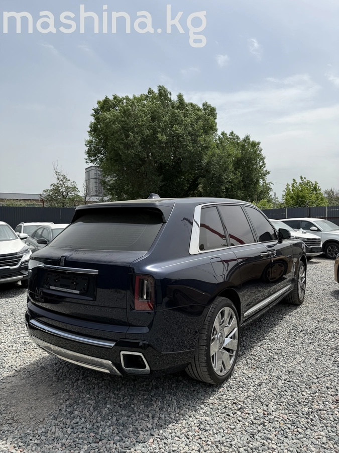 Rolls-Royce Cullinan, 2024 — фото 5 из 9