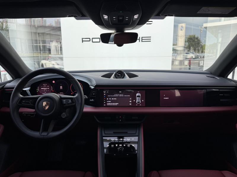 Porsche Macan EV, 2025 — фото 10 из 12