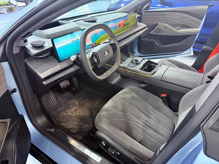 Geely Galaxy E8, 2025 — фото 5 из 9