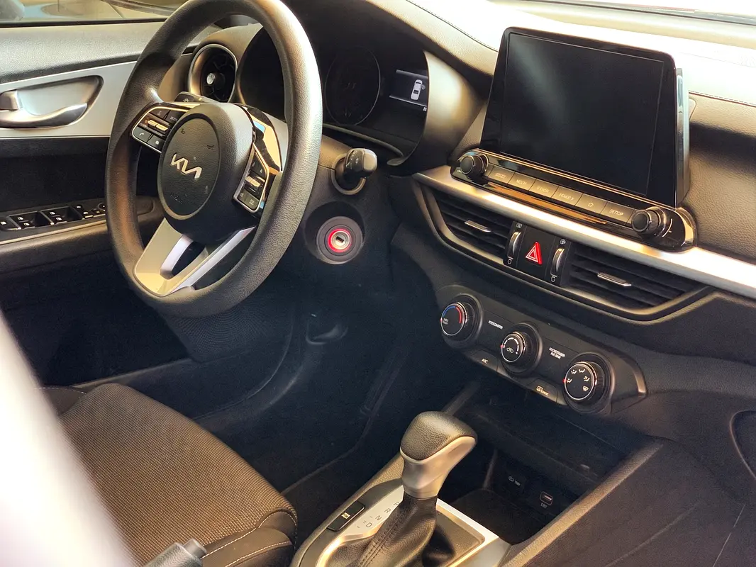 Kia Forte, 2023 — фото 7 из 10