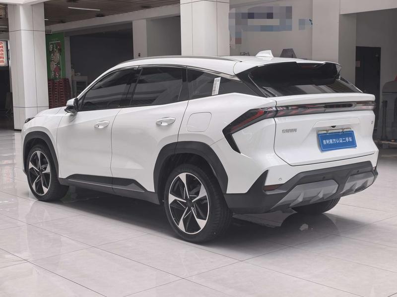 Geely Galaxy L7, 2024 — фото 4 из 12