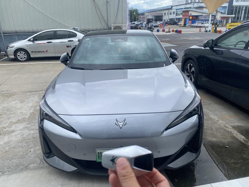 BAIC Arcfox Alpha S5, 2025 — фото 2 из 12