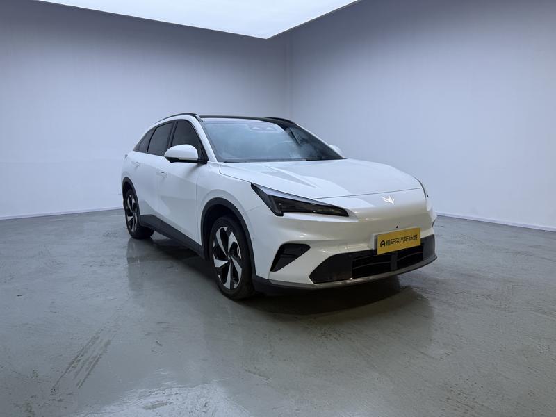 BAIC Arcfox Alpha T5, 2025 — фото 3 из 12